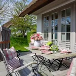 Uhlenhorst Comfortable Holiday Residence